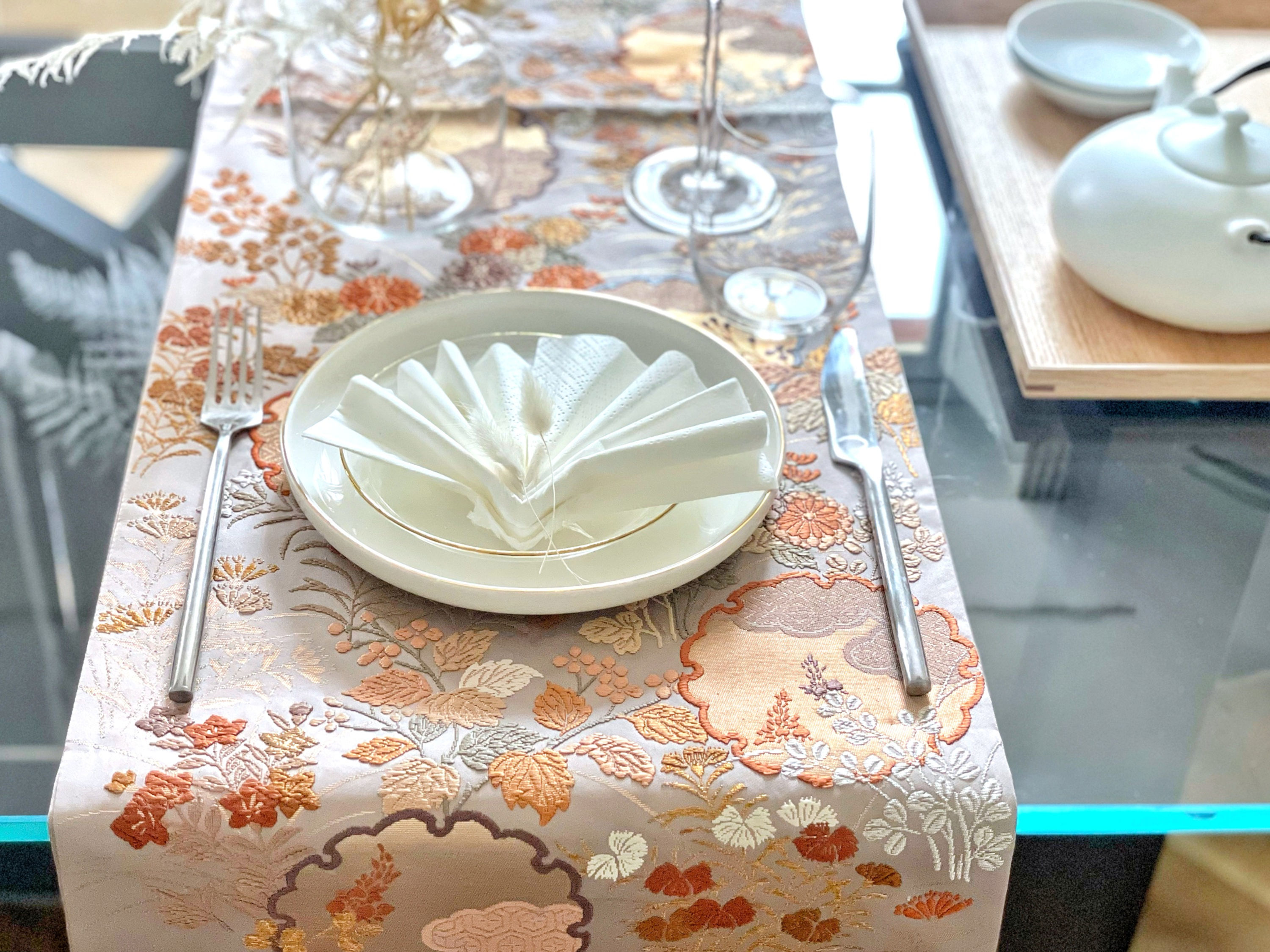HANABATAKE TABLE RUNNER