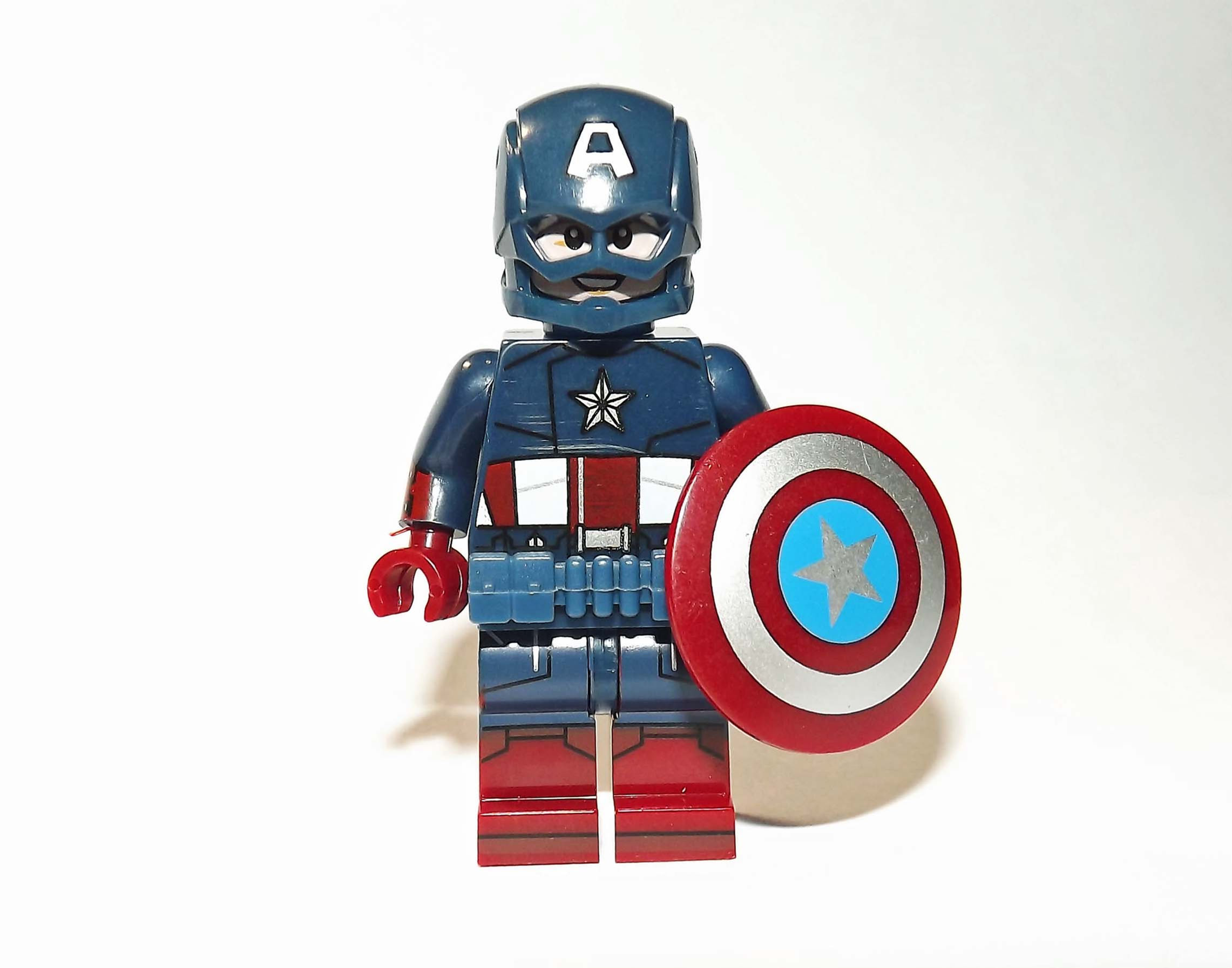 Captain America with Belt Marvel Movie Minifigure