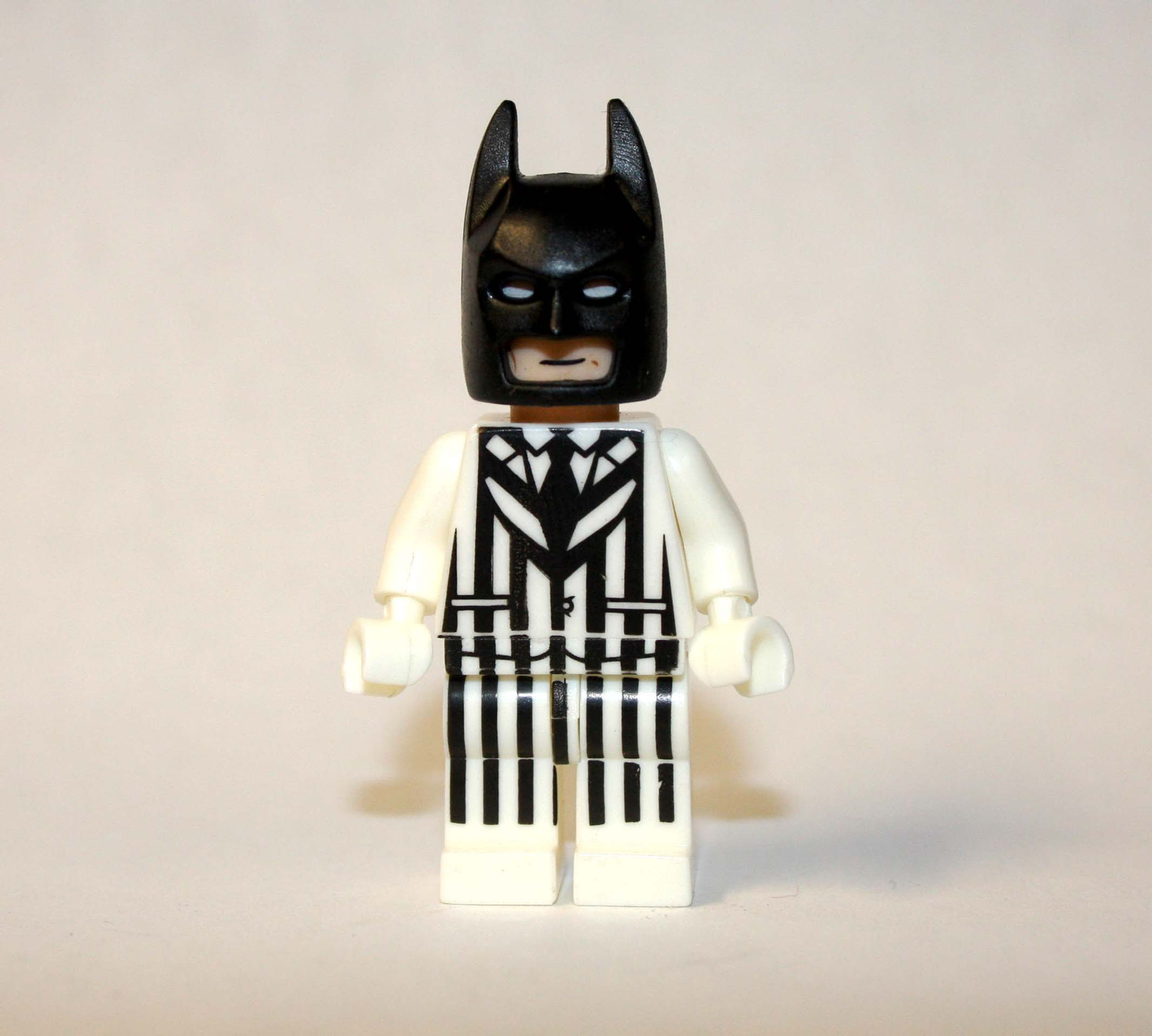Batman Black and White Suit DC Comic Minifigure