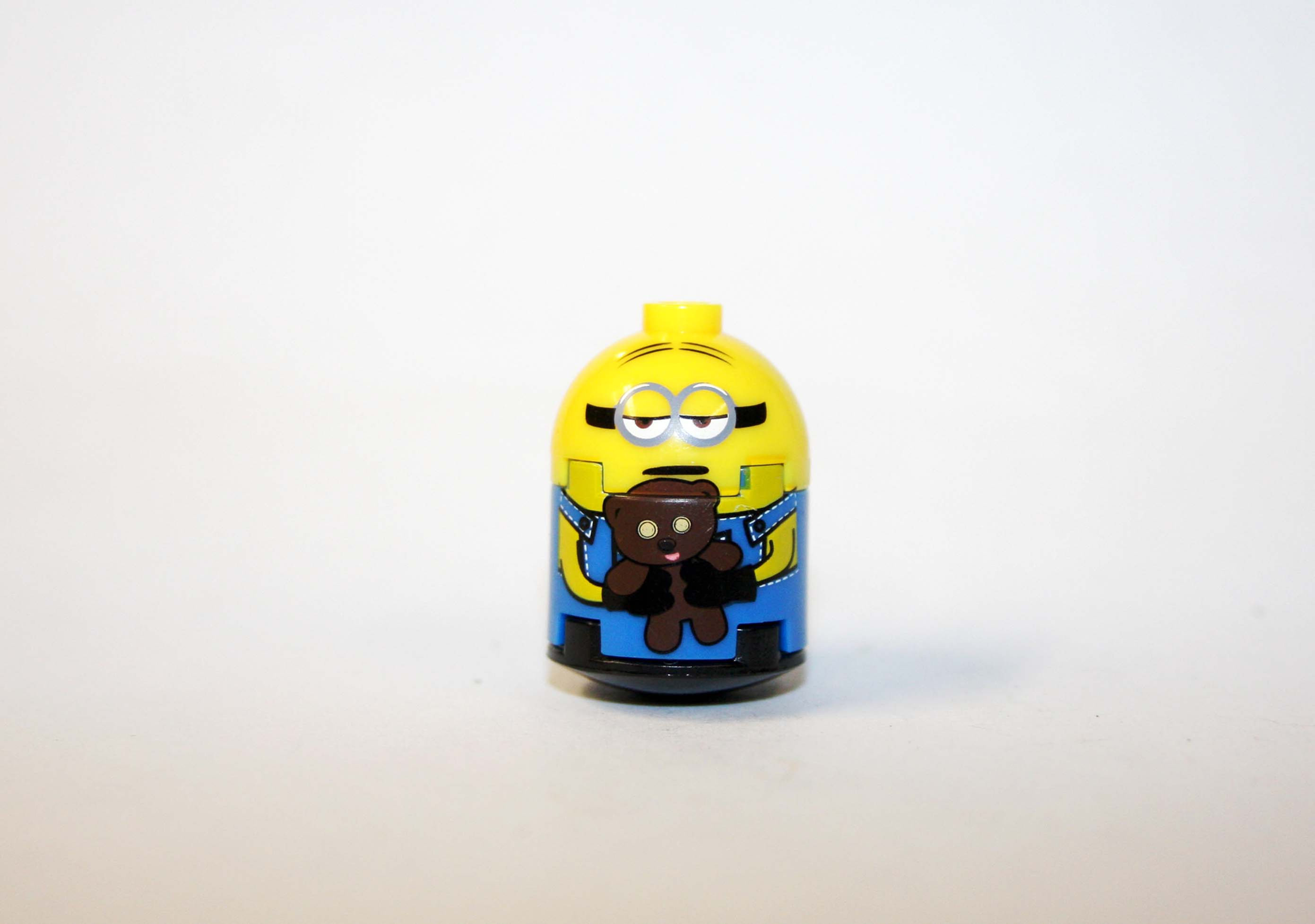 Minion with Teddy Bear Minions Despicable Me Cartoon Minifigure