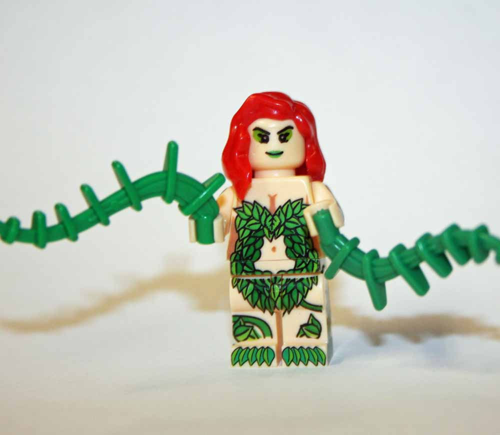 Poison Ivy V2  Batman Minifigure