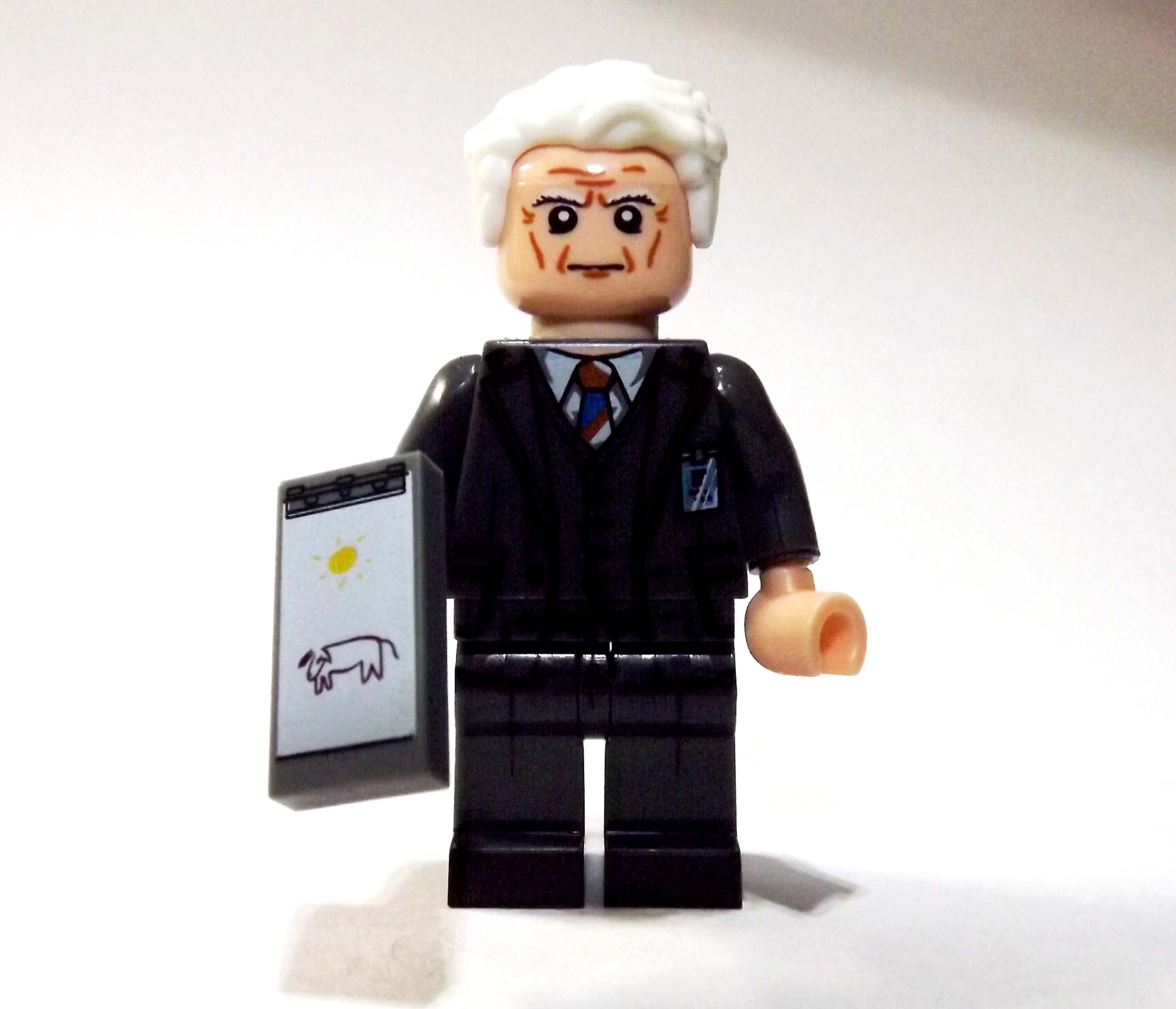 Papa Dr. Martin Brenner Stranger Things Netflix TV Show Minifigure