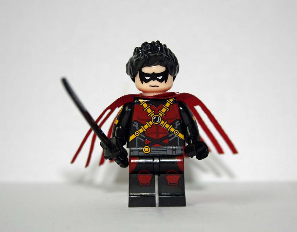 Red Robin (Batman) Minifigure!