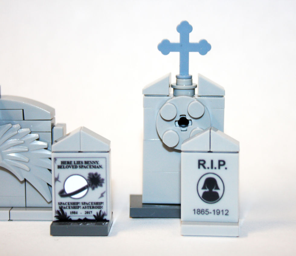 Thumbnail: Cemetery Tomb Stone Horror Halloween Kit