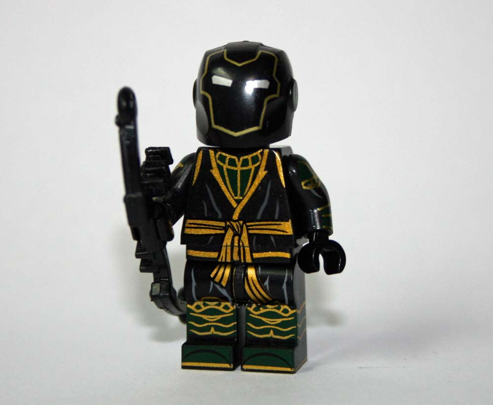 Ronin Hawkeye Marvel Comic Minifigure