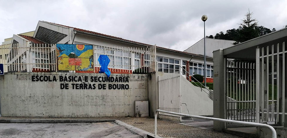 Terras de Bouro assegura na totalidade os transportes dos alunos do 11º e 12º ano