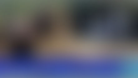 Pessoas em trajes tradicionais trabalhando na lavoura, cenário rural com árvores. Texto: "ARCOS DE VALDEVEZ, Padroso revive tradições com a plantação da batata".