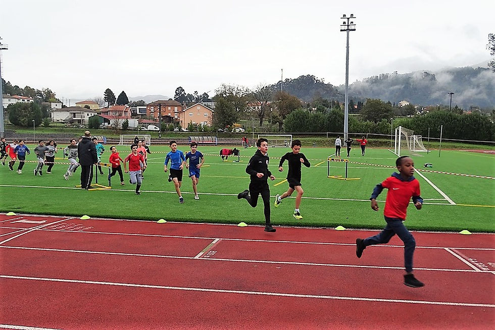 235 alunos da escola básica e secundária participaram no Corta-Mato | Peneda Gerês TV