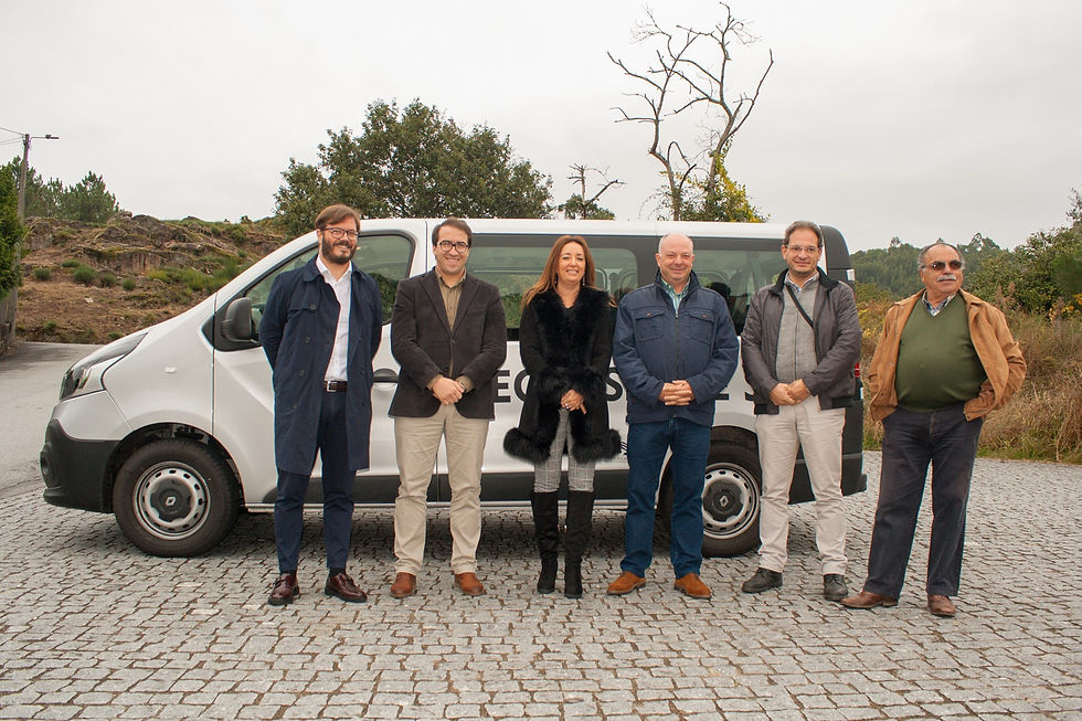 Nova viatura de transporte escolar para a Freguesia de Sá | Peneda Gerês TV