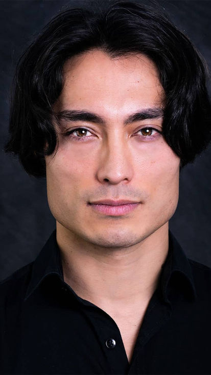Shinji Ishigaki actor indoor headshot