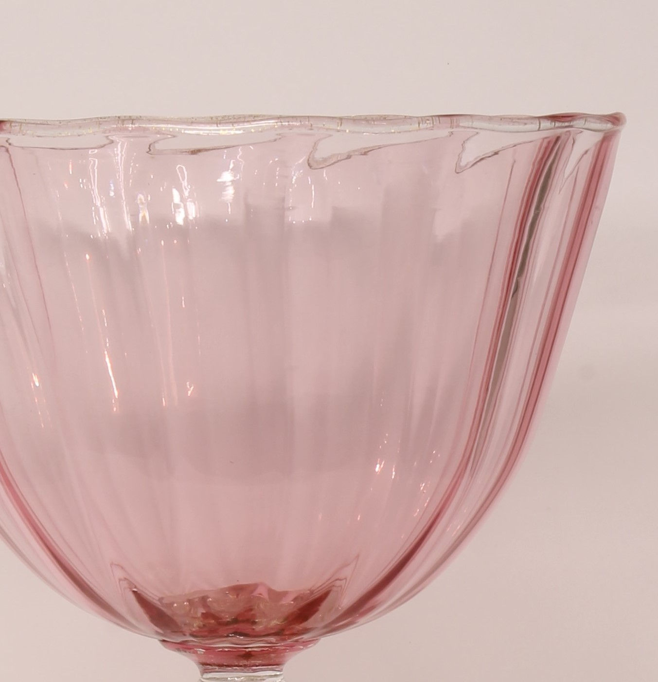 ALZATA RUBINO CON DELFINI