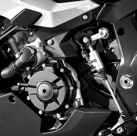 Мотоциклетни части