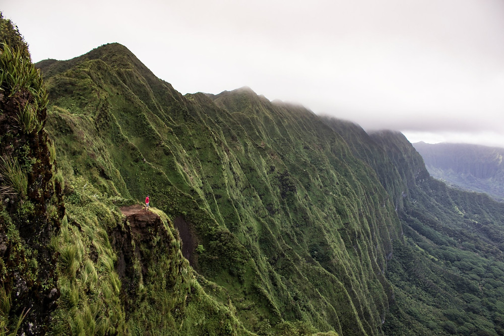 Kuliouou ridge hike on oahu hawaii, secret platform