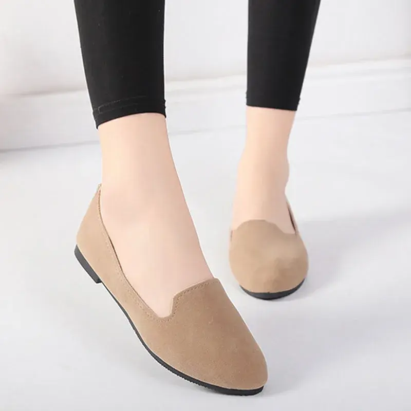 Thumbnail: Spring and Autumn Casual Women's Flat Shoes in Candy-Colored Suede