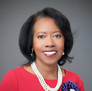 Headshot_Smith_Donna_283-10-22-25_Professional Pic (1).jpg