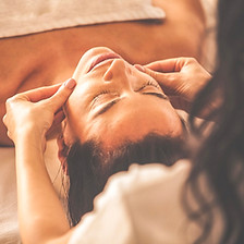 soin visage drainant et liftant effet jeunesse