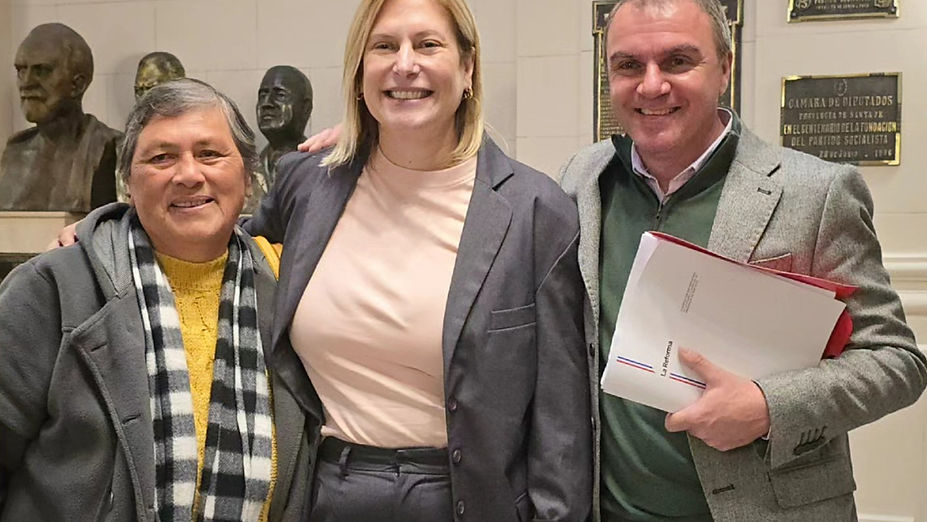 Con Germán Baumgartner recibimos en el Senado Santa Fe al centro de jubilados y pensionados de Helvecia.