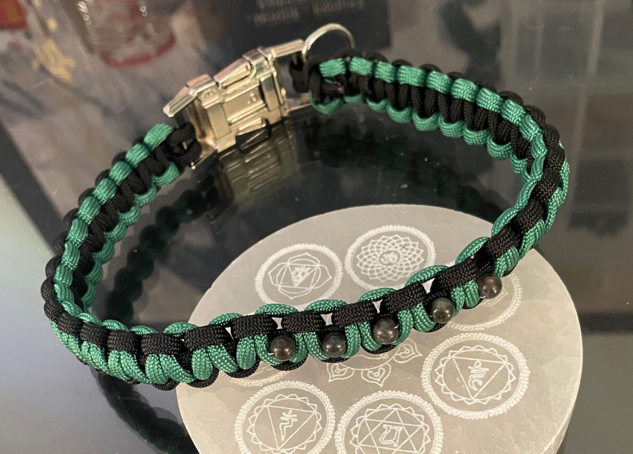 Collier chien attache fixe avec Lithothérapie