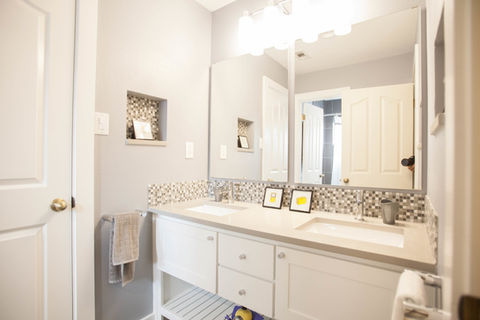 This Anderson Mill project features a total bathroom remodel in Austin, TX, delivering fresh, functional, and stylish spaces throughout the home. Our team worked closely with the homeowner to create bathrooms that not only met their vision for style and comfort but also served their practical needs for years to come.
Each bathroom was thoughtfully designed with unique features, modern fixtures, and custom finishes, ensuring they work perfectly as guest bathrooms and kids’ baths while maintaining flexibility for future use. From high-quality tile installation to updated vanities, lighting, and plumbing fixtures, every detail was chosen to enhance both aesthetics and functionality.
The result is a series of beautifully remodeled bathrooms that blend style, durability, and versatility—spaces that feel fresh today and will remain timeless for years to come.