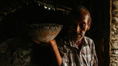 The last salt makers of the Rio Negro
