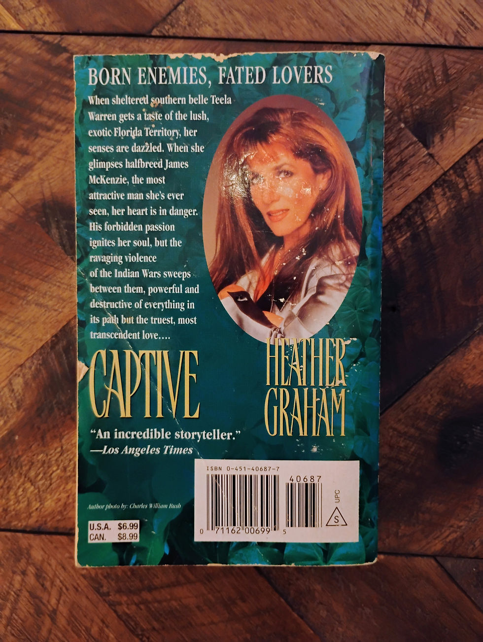 Thumbnail: Captive - Heather Graham