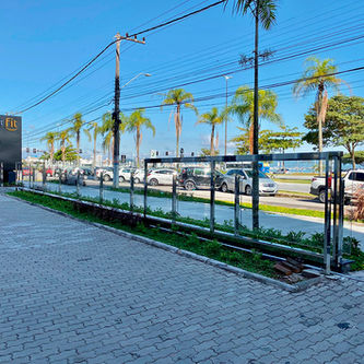 Muro de vidro e aço inox e.jpg