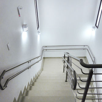 Guarda corpo em aço inox padrão bombeiro c.jpg