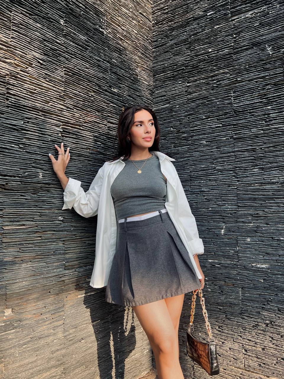 Miniatura: Falda Short Preppy Gris