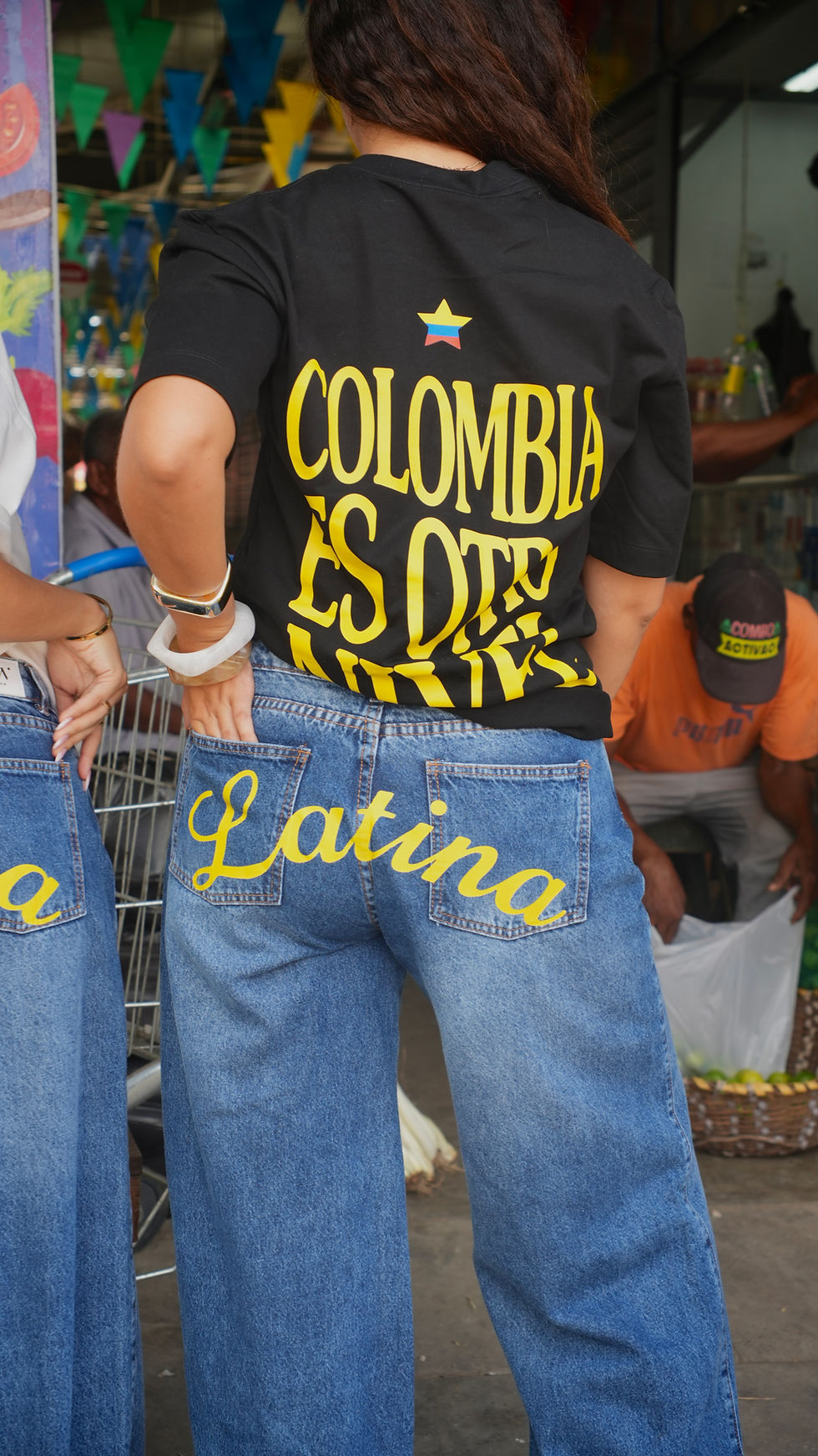 Miniatura: T-shirt Colombia Negra