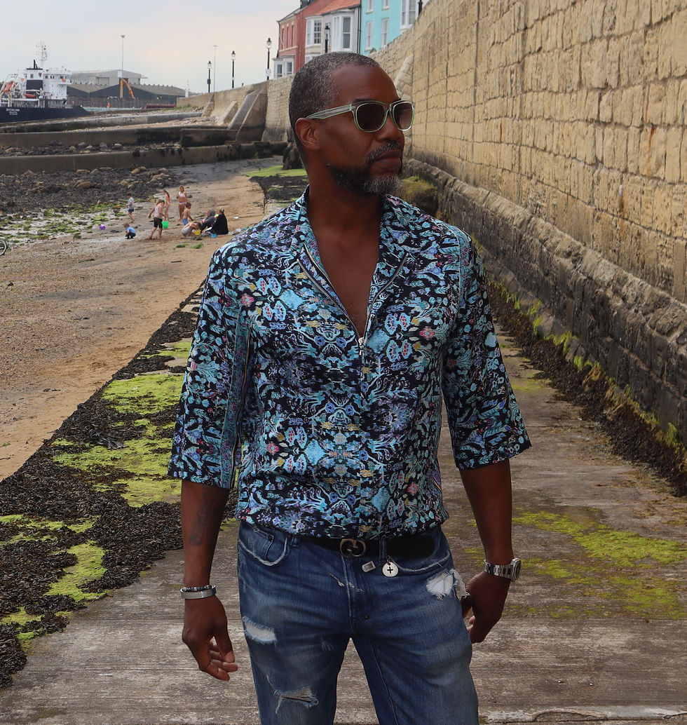 Thumbnail: FRANKYSHMOO&TQ Silk Shirt Blend - Blue Print- Short