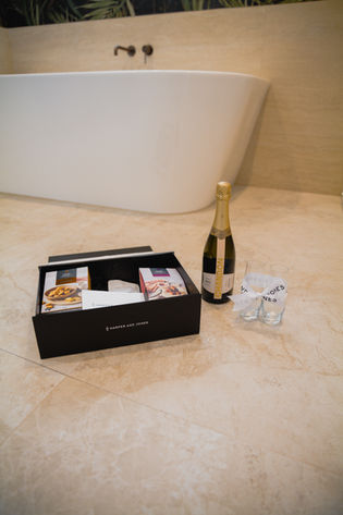 Harper and Jones Boutique Bathrooms Gift Package