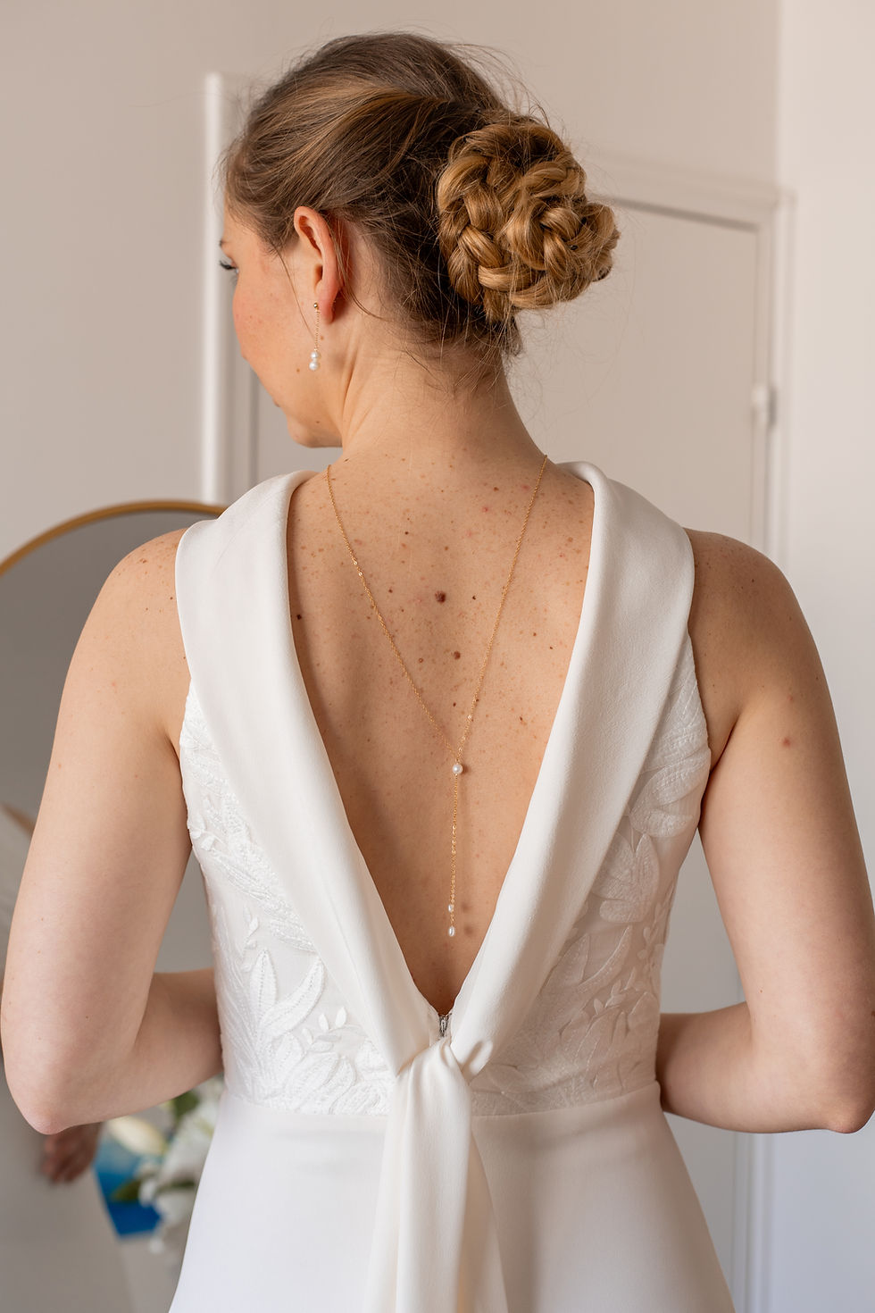 Back Necklace Elizabeth