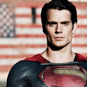 DC: Zack Snyder se une a campanha pela volta de Henry Cavill no papel como Superman