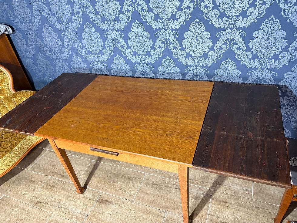 Miniatura: Drewniany rozkładany stół secesyjny z 4 krzesłami, stół antyk