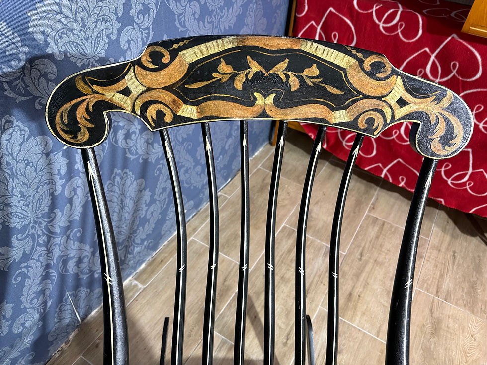 Miniatura: Drewniany ręcznie malowany fotel bujany, bujak antyk