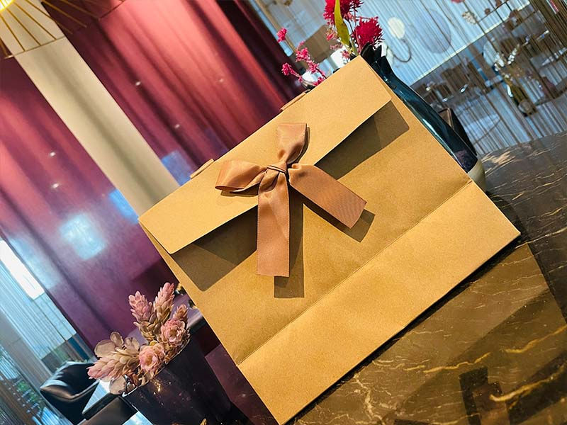 Miniaturbild: Geschenktasche mit Satinband 10er-Set