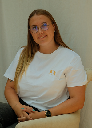 Lou-anne apprentie communication