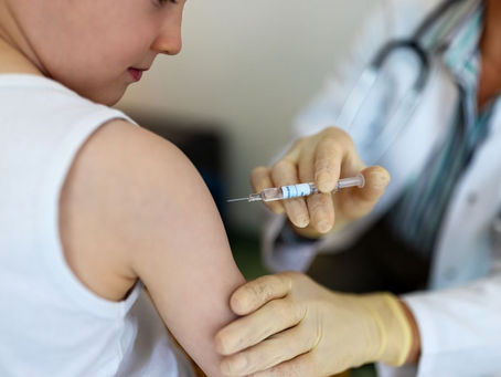 ¿Qué vacunas necesita tu hijo(a) pre y adolescente?