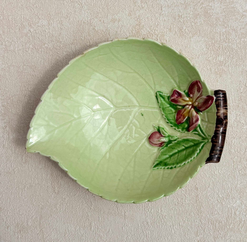 Vintage Carlton Ware Australian Design Green Leaf Plate - Stamped. Vintage ceramic dish, trinket dish, rustic cottage decor.