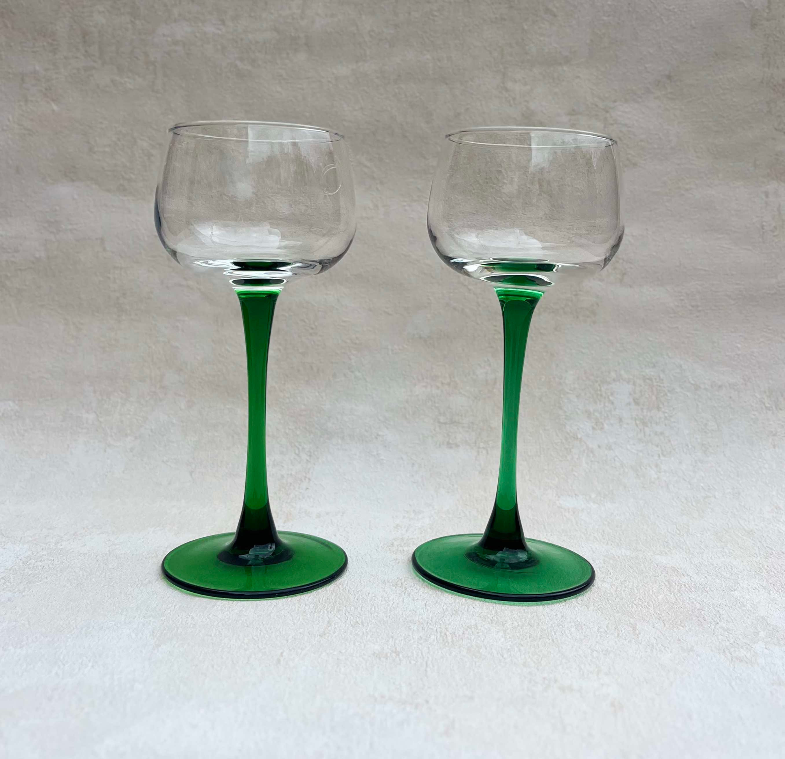 Vintage Luminarc France Green Stem Wine Glasses - Set of 2. French Glassware, retro interiors, vintage glassware.