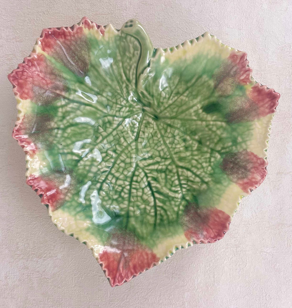 Thumbnail: 1970's Kitchen decor - green leaf plate, Portugal, Bordallo Pinheiro Vintage stamped on base