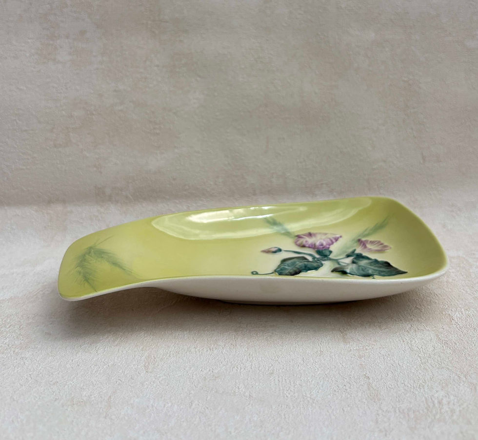 Vintage Carlton Ware, Australian Design, Pedestal Serving Platter - Stamped. Vintage green -yellow serving platter.
