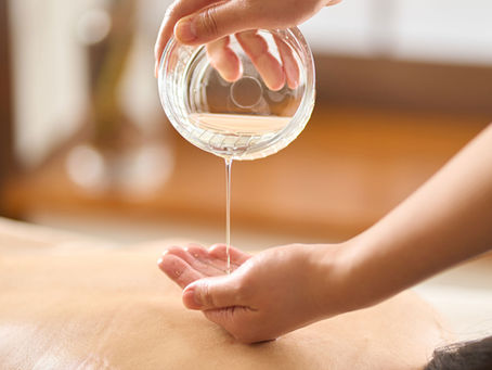 アロマテラピーの専門家による施術紹介