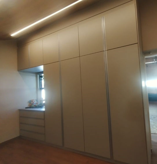 Armários BH -Guarda roupas MDF TItanio