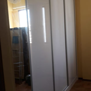 Guarda roupa em MDF laqueado