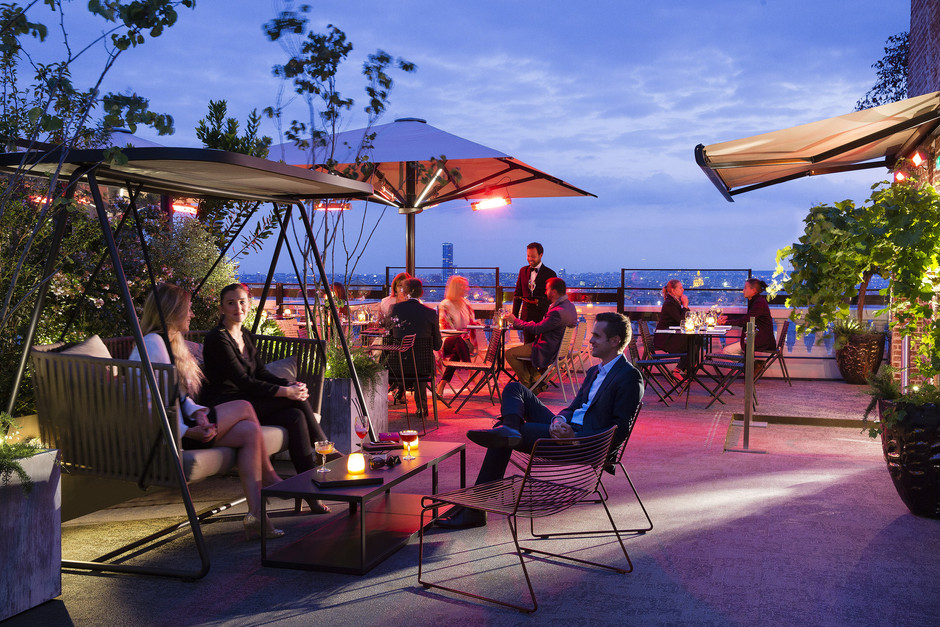 The best Rooftops Bars in Paris