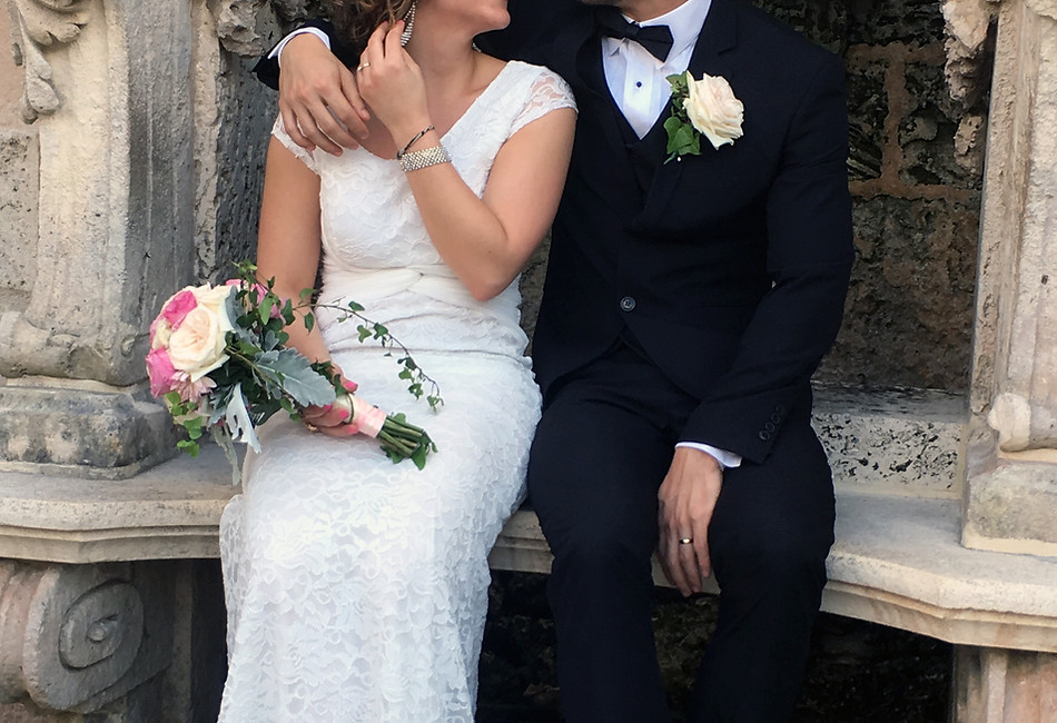 Wedding ∣ Vizcaya ∣ garden rose ivy