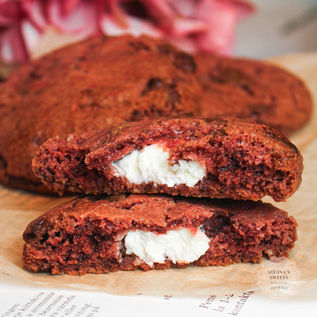 Red velvet cookies