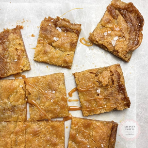 Salt karamell blondies