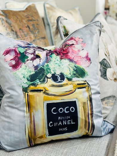 Coco Le Fleur SMOKE LCP1-2222-V STYLED PHOTO.heic